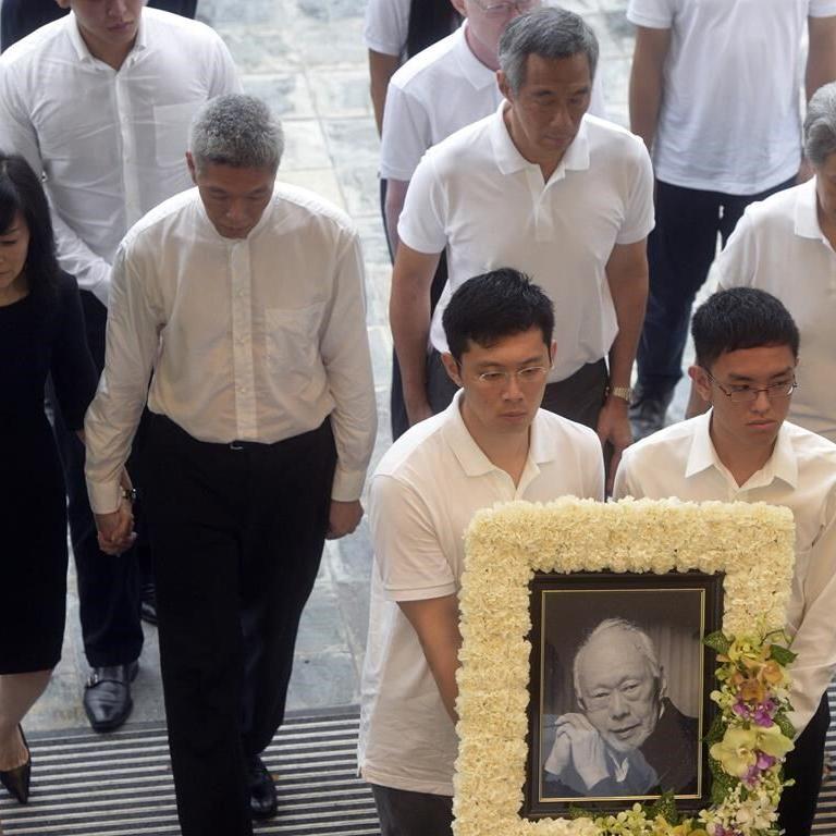 Singapore PM's brother says govt persecuting his family